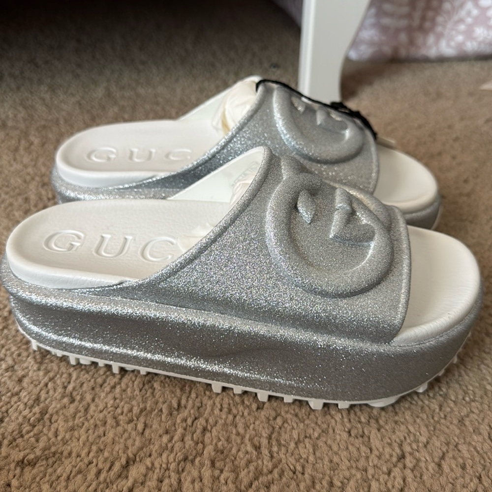 Gucci interlocking platform sandals - Picture 3 of 6